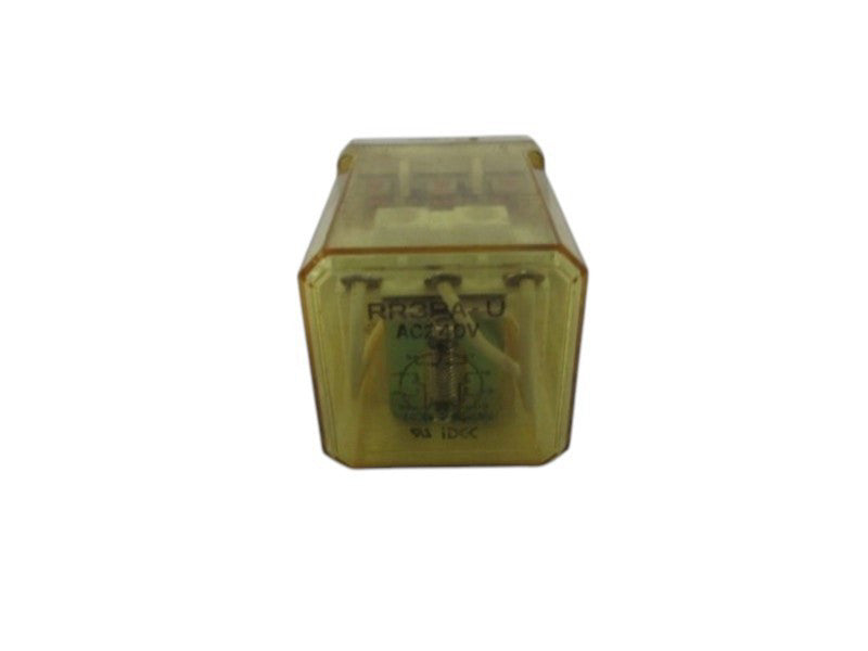 IDEC RR3PA-U RELAY 240VAC UNMP