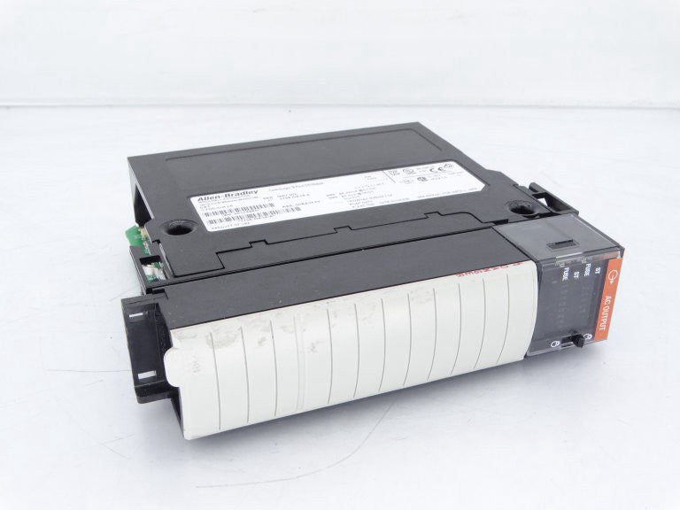 ALLEN BRADLEY 1756-OA16 PLC MODULE