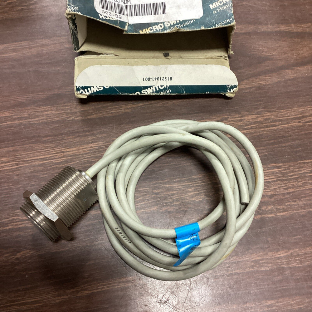 Honeywell MicroSwitch FL7M-10J6D-M Proximity Sensor 10-30V