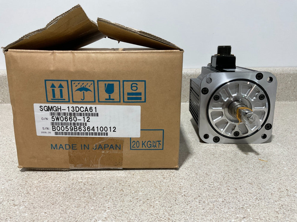 Yaskawa SGMGH-13DCA61 NEW