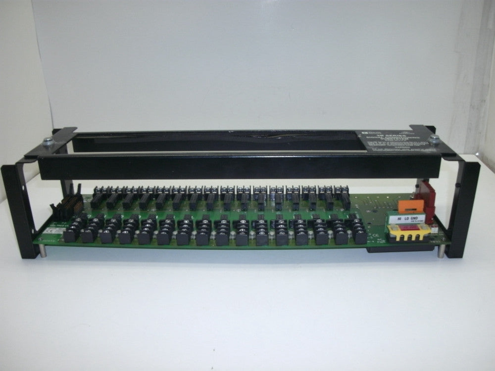 ANALOG DEVICES 3B SERIES CONDITIONING SUBSYSTEM W/3B01 16 CH BACKPLANE