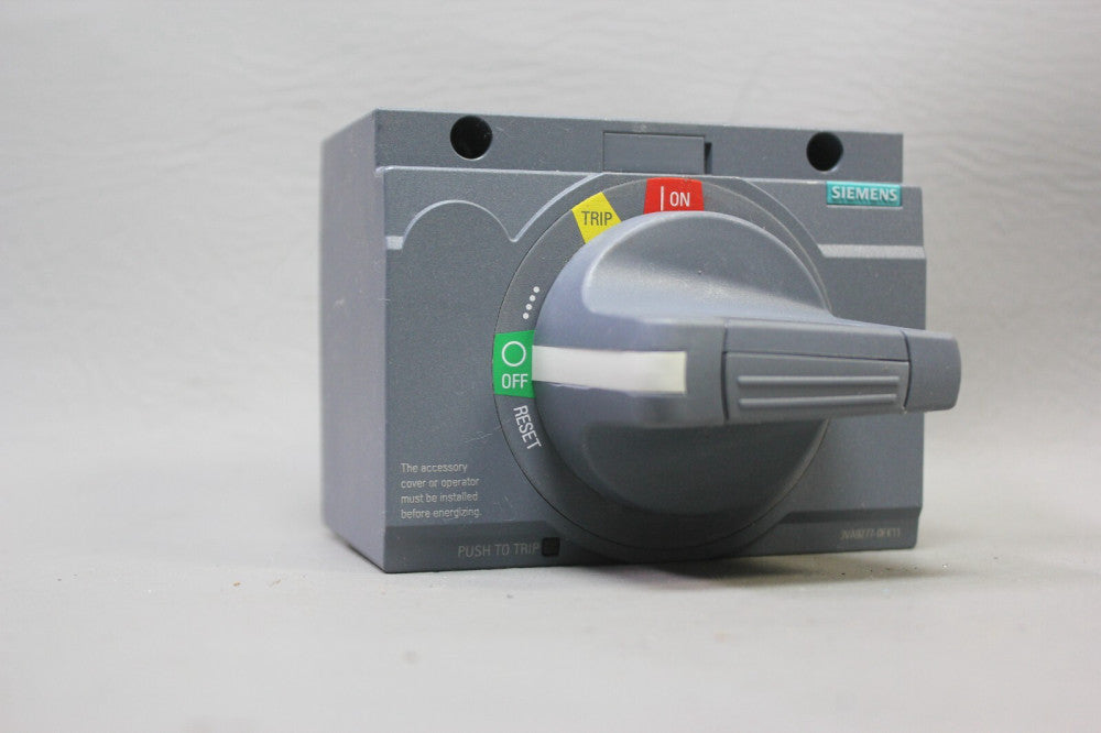 UNUSED SIEMENS CIRCUIT BREAKER ROTARY OPERATOR P/N: 3VA9277-0EK11