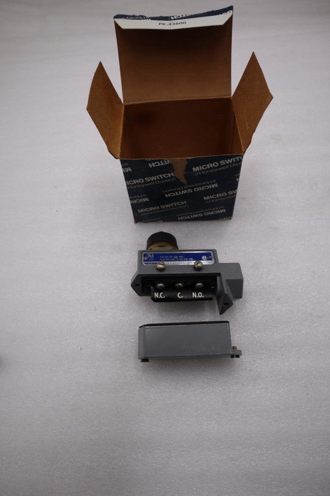 NEW HONEYWELL DTE6-2RN MICRO SWITCH STOCK H731A