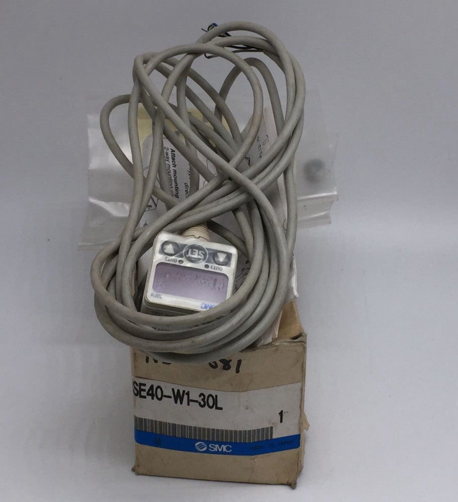 NEW SMC ISE40-W1-30L DIGITAL PRESSURE SWITCH 24VDC