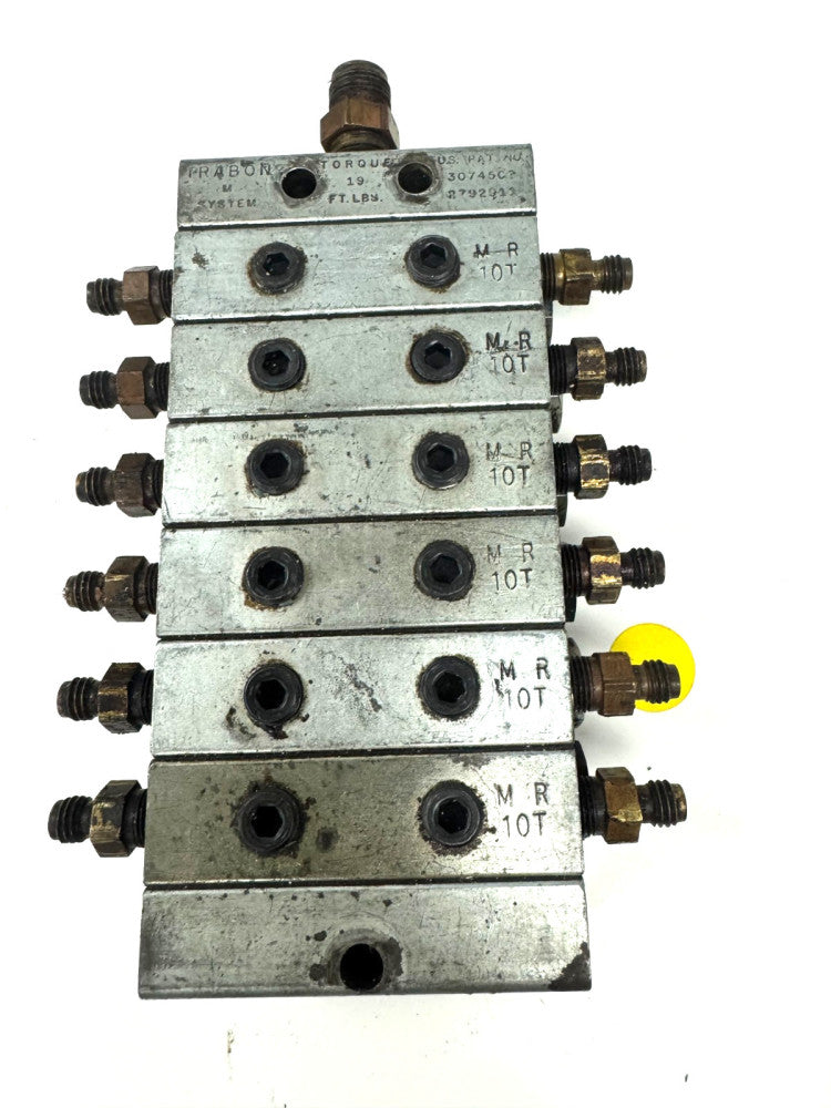 TRABON MODULAR DIVIDER VALVE BLOCK 2-7/8X6-1/8X1-1/2