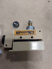 TZ-6002 TZ6002 TEND Limit Switch 6102 15A-125 250/480V