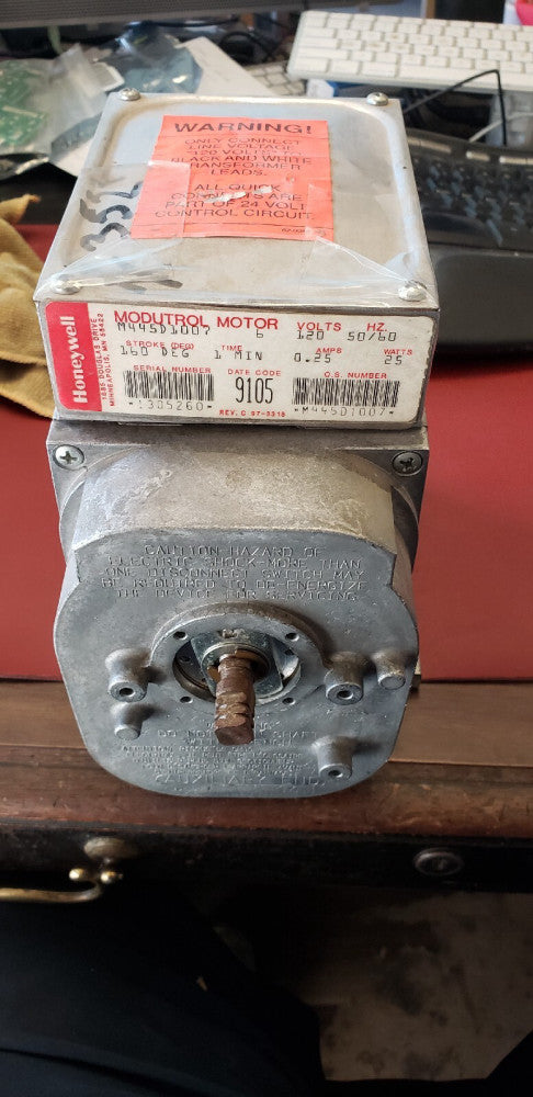 NEW NO BOX Honeywell Modutrol Motor M44501007 ( F1-5A)