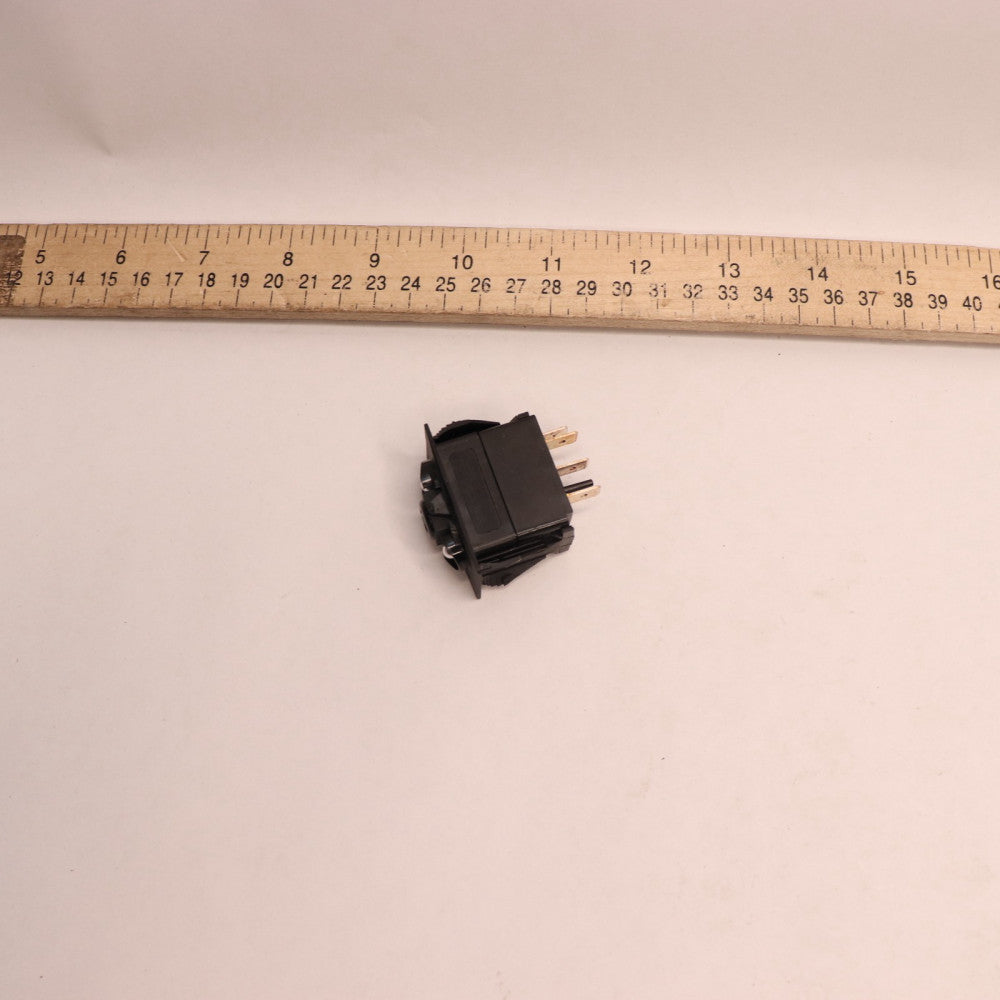 Wesgarde Rocker Switch 8 Terminal Base 1 Pole 20A 12VDC V6D1D66B-00000-000