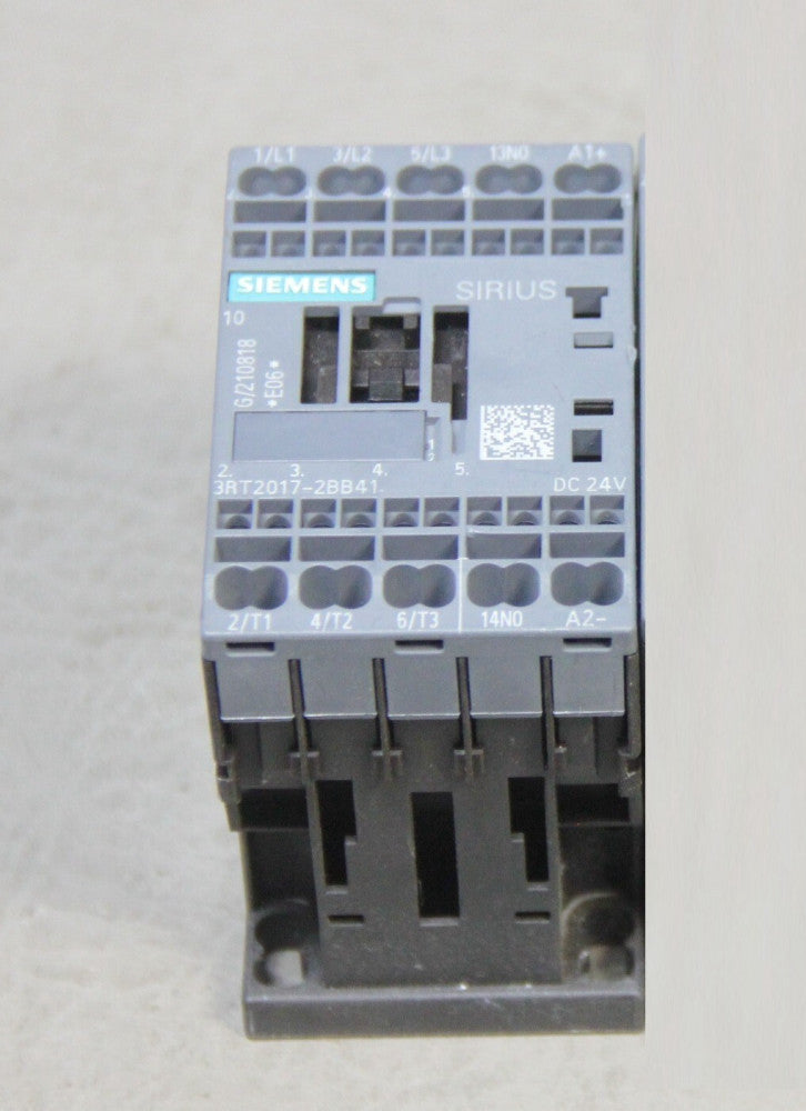 UNUSED SIEMENS CONTACTOR 3RT2017-2BB41