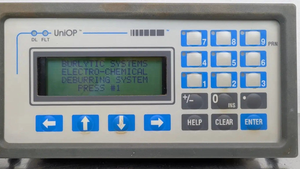 UniOP MD02R-04-0045 Operator Interface Panel Powers Up