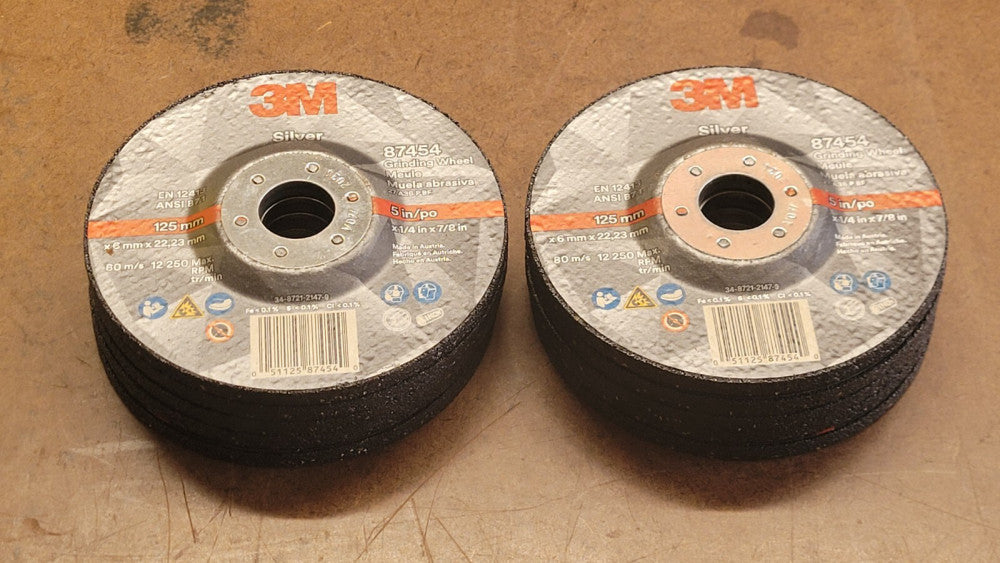 Lot of 10 3M 87454 Silver Grinding Wheels 5" Diameter 1/4" Thick 7/8" Hole