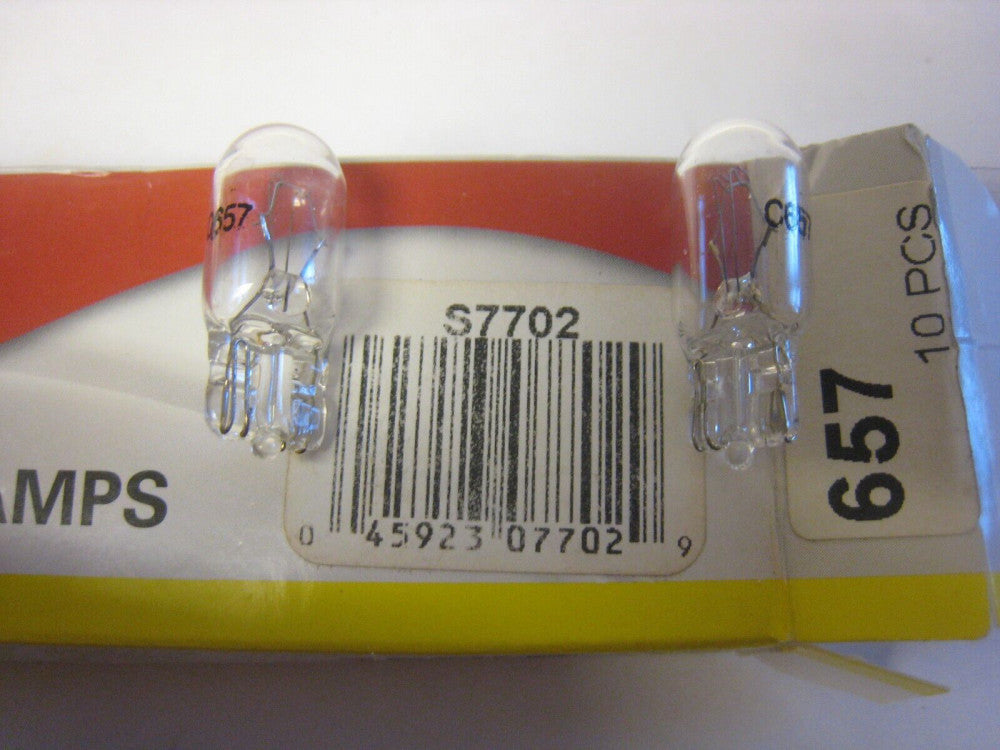 2 Satco S7702 C857 MINI DC Bse 657 Miniature light bulbs Lot of 2 Bulbs