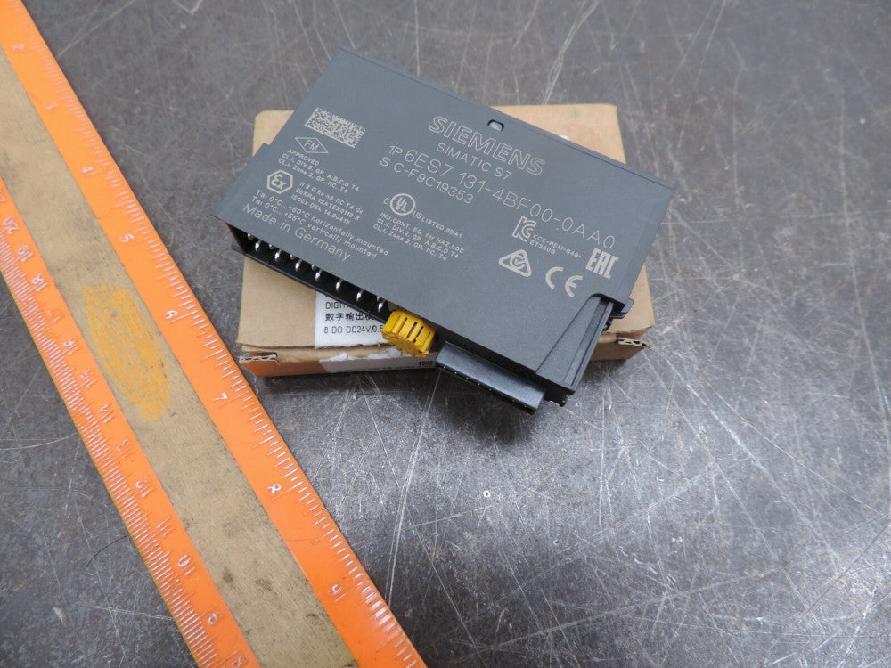 Siemens Simatic S7 Module, 6ES7 132-4BF-0AA0 S C-F9C19353 24VDC