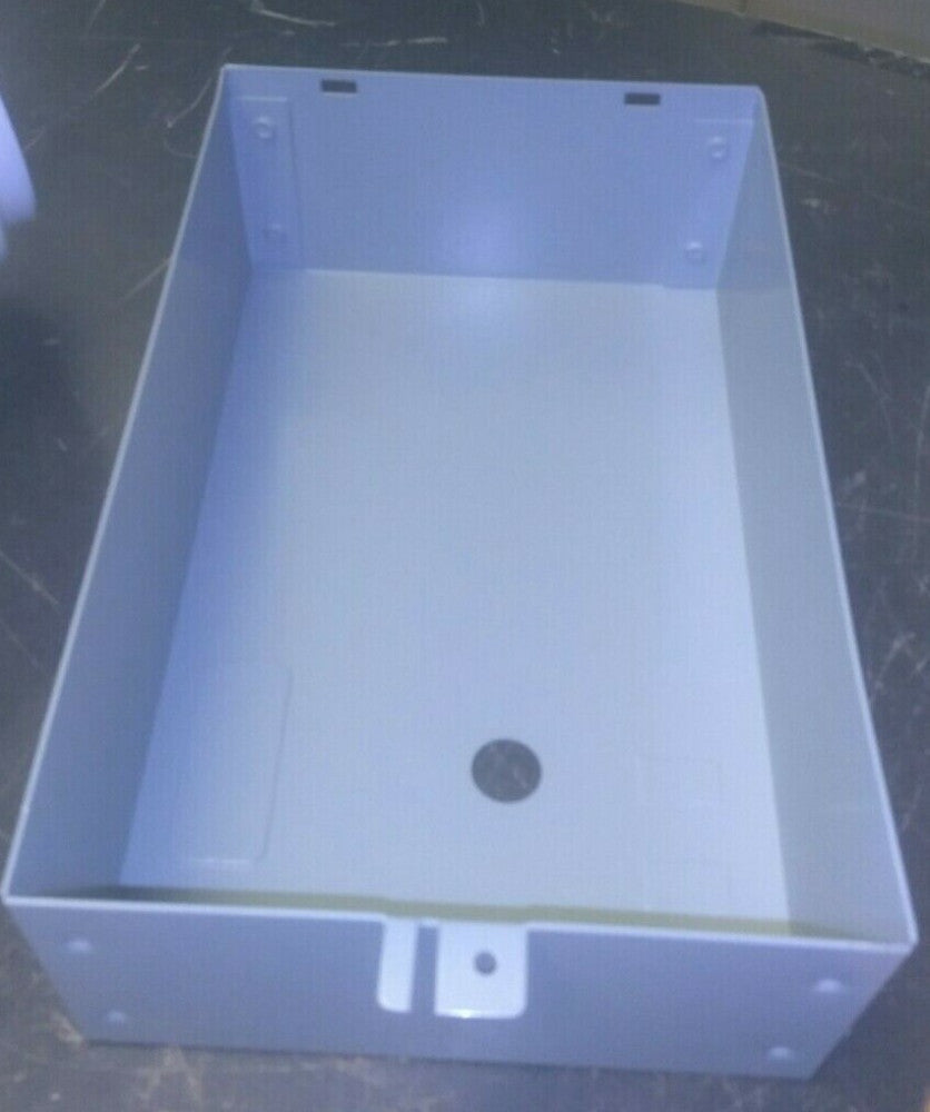 (1) NEW ENCLOSED STARTER PARTS. COVER 14X8X6 SIZE 2