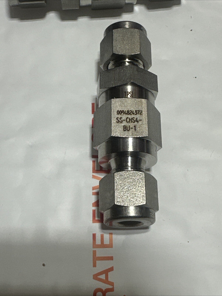 New Swagelok Stainless Poppet 6000 psi Check Valve, 1/4" Tube, SS-CHS4-BU-1