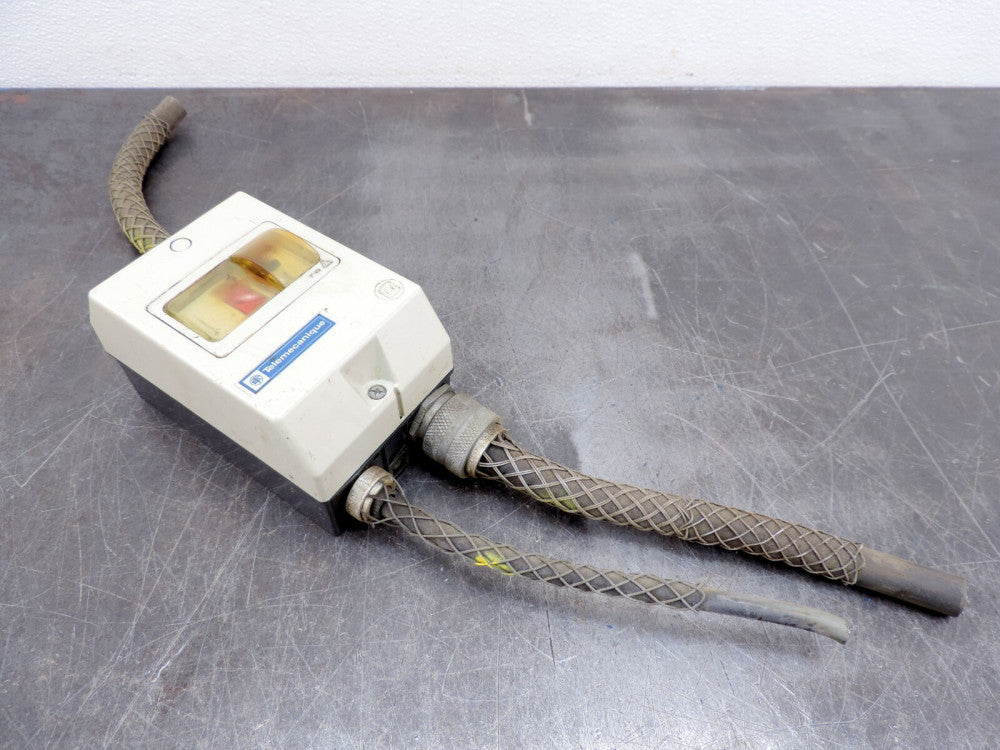 Telemecanique GV2-MO8 Manual Motor Starter with Enclosure