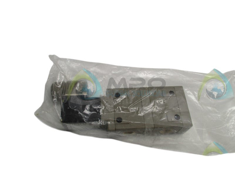 BURKERT 0413G6,0NBRPA 041439W SOLENOID VALVE NSNP