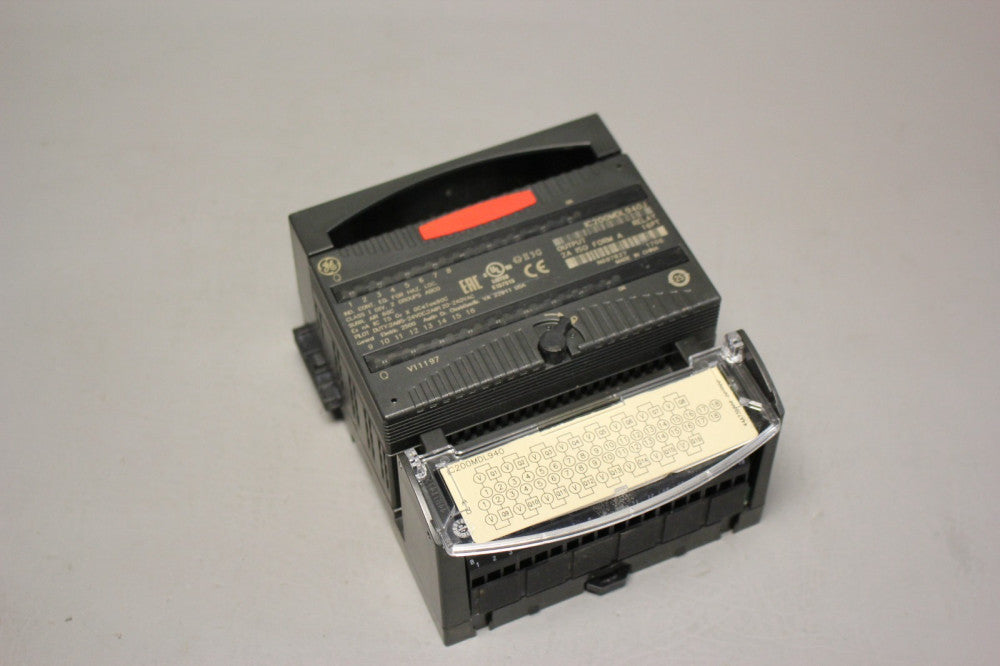 GE VERSAMAX PLC MODULE WITH CARRIER IC200MDL940J & IC200CHS0002