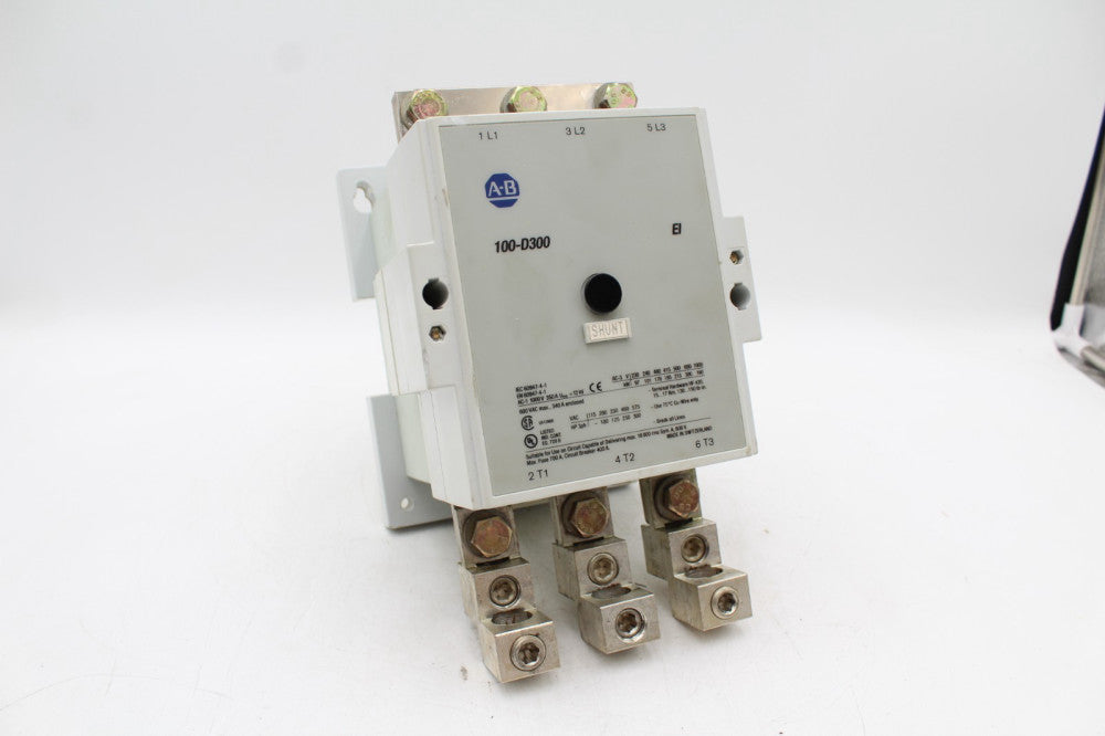 Allen-Bradley 100-D300 110-120v 3-Pole Contactor