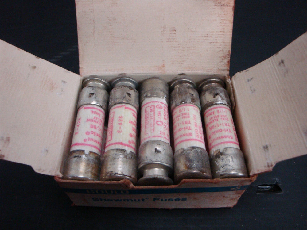 Ferraz Shawmut (BOX of 10) TR1-1/8R , TR11/8R Time Delay Fuses 1 Amp, 250 Volts