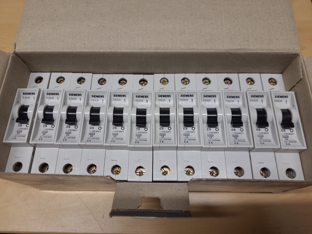 Lot Of 12 Siemens 5SX2 111-7 Miniature Circuit Breakers