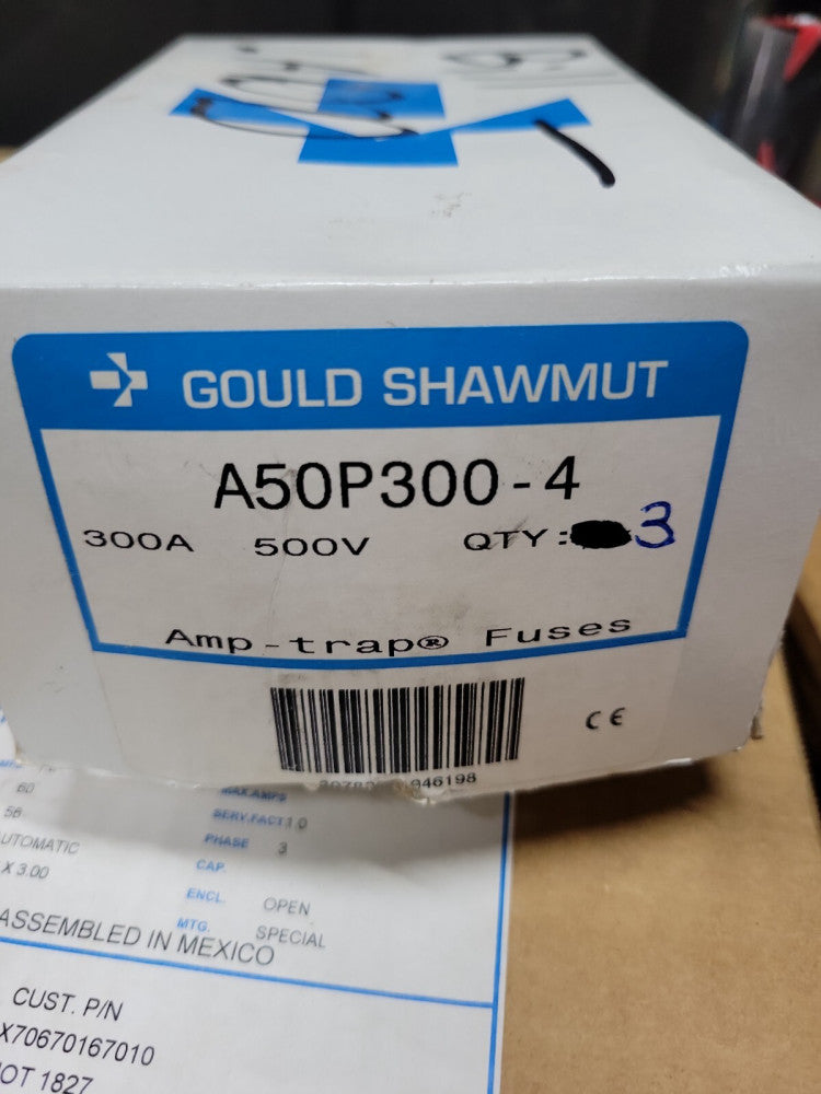 (1) Mersen A50P300-4 300Amp (300A) A50P 500V Fast-Acting Fuses