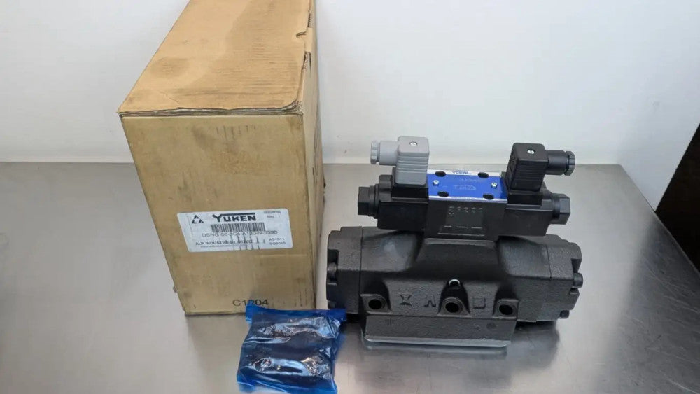 Yuken DSHG-06-3C4-A120-N-5390 Directional Valve Pilot Operated 120VAC