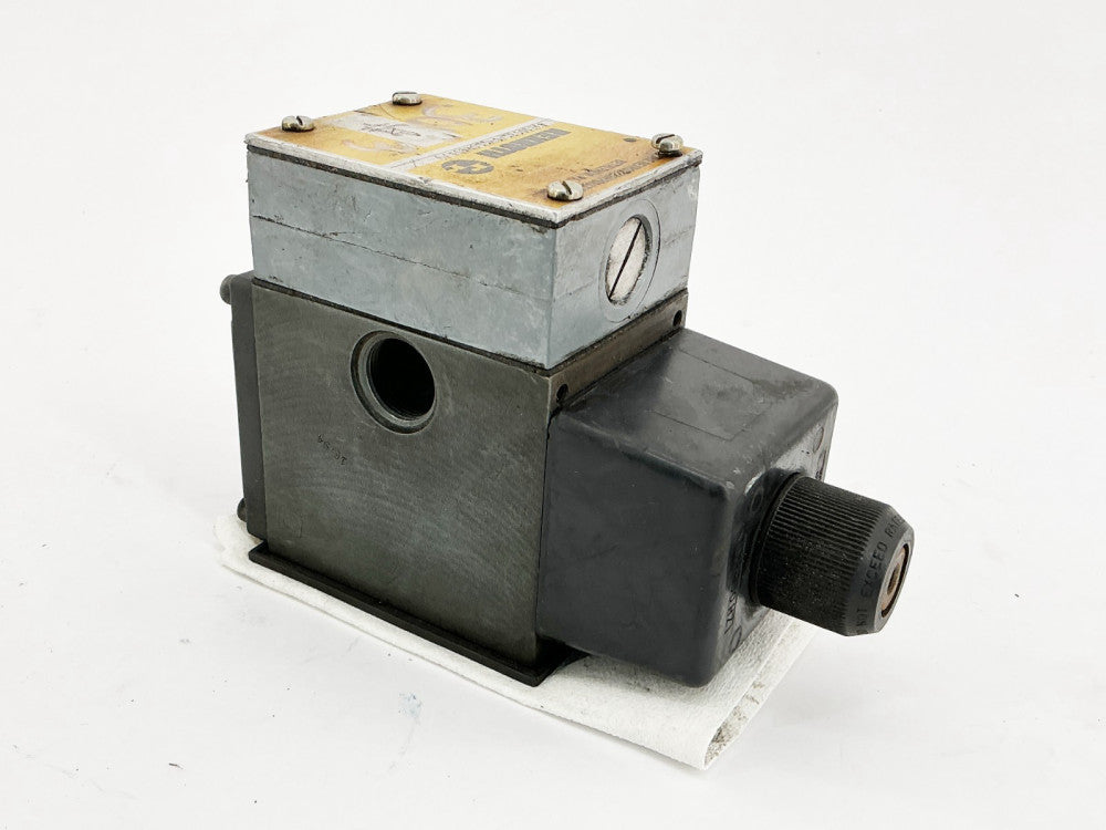 Rexroth 4WE10C31/CW110N9DA/V Directional Control Valve 110/120V