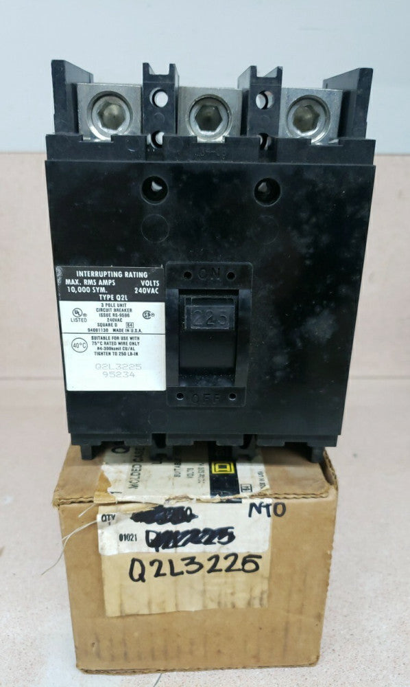NEW TAKE OUT SQUARE D 3 POLE 225 AMP Q2L3225 CIRCUIT BREAKER