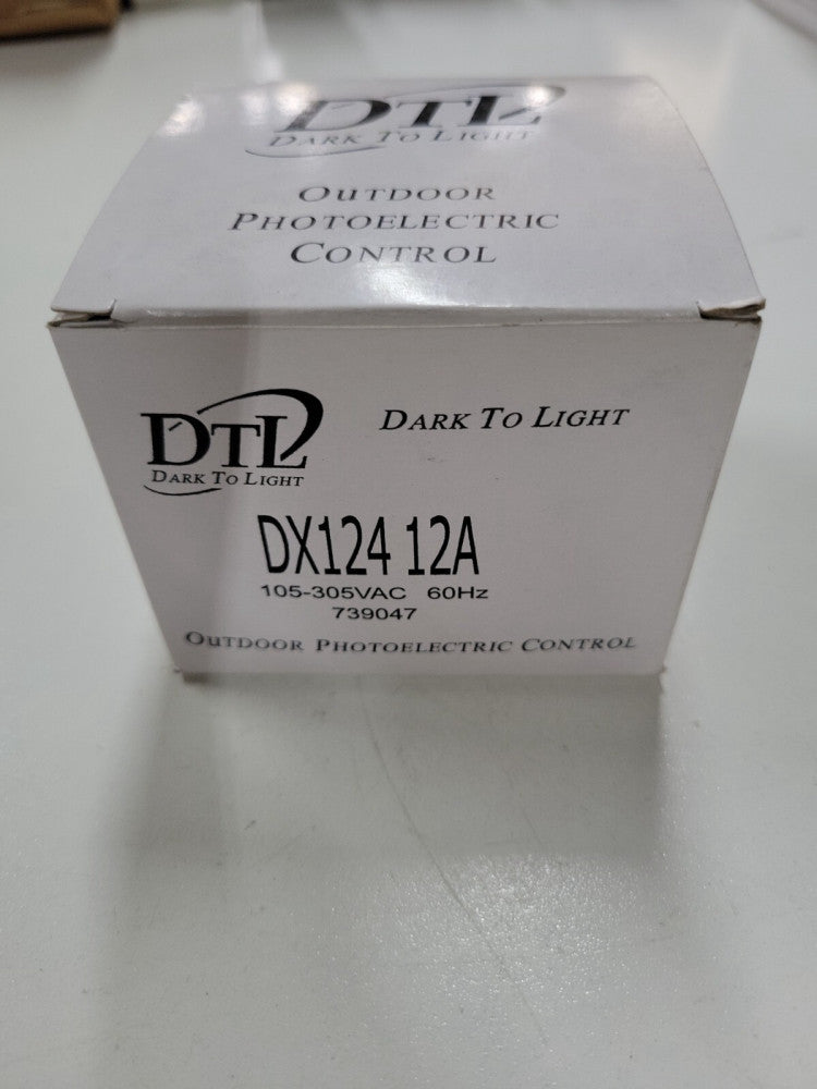 1- DTL DARK-TO-LIGHT Outdoor Photoelectric Control DX124 12A