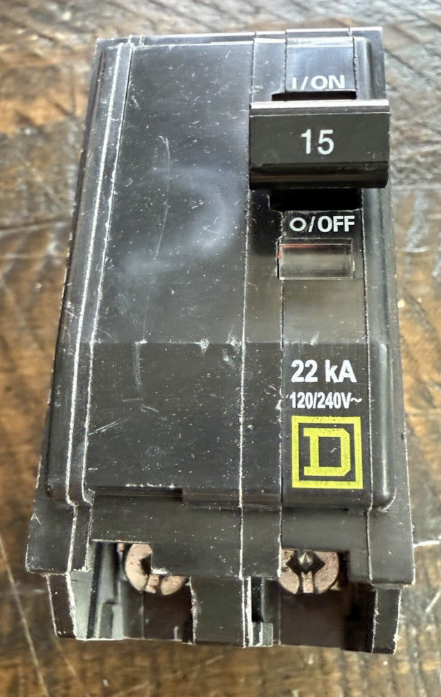 Square D QOB215 Circuit Breaker 15A 2P 120/240V QOB Bolt On 15 Amp 2 Pole Used