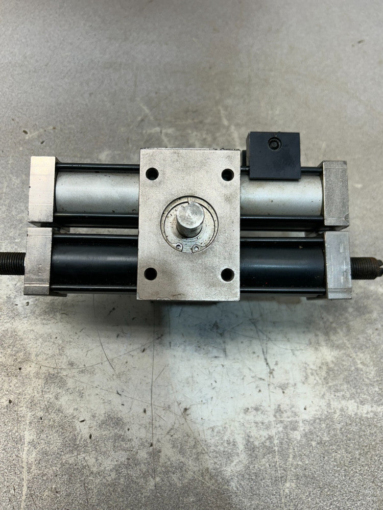 USED PHD PNEUMATIC ROTARY ACTUATOR R21H 2045-A-P-M