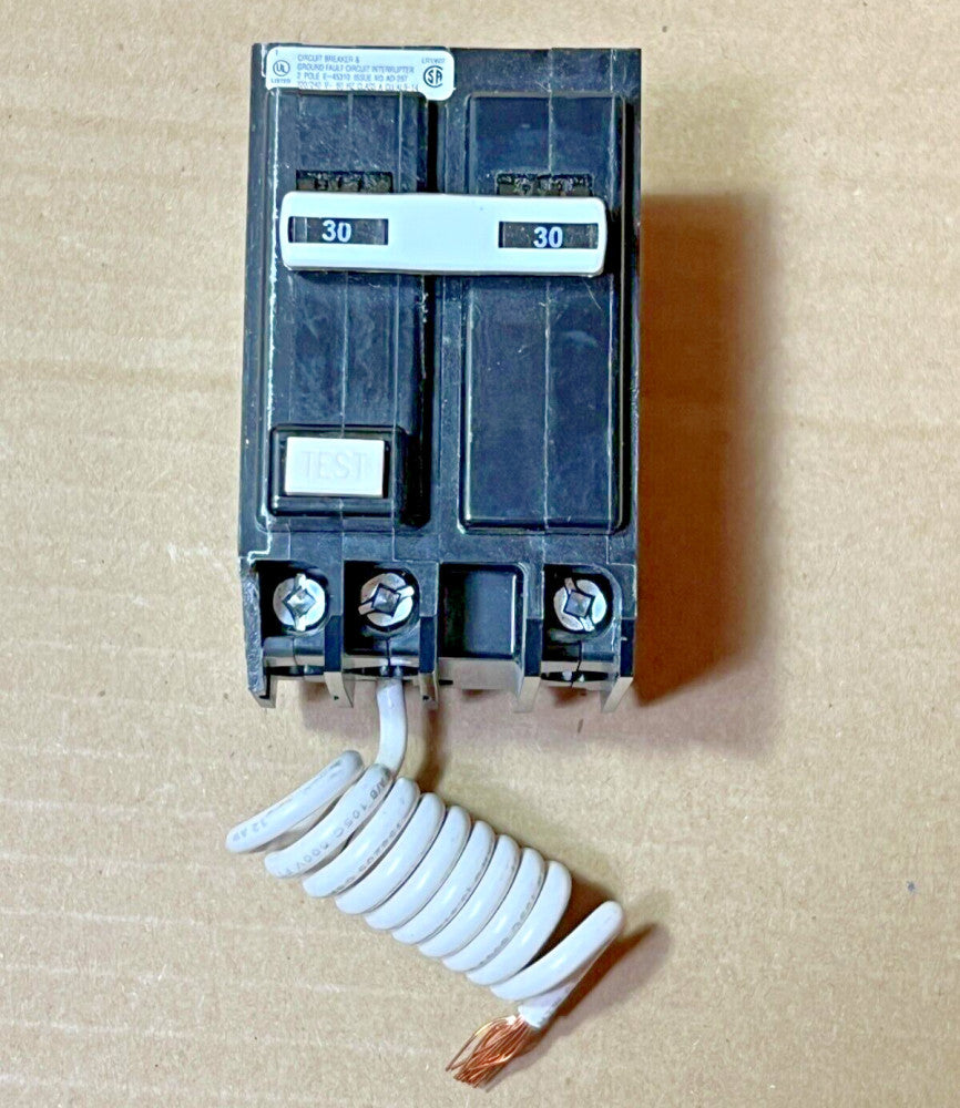 Eaton GFTCB230 Ground Fault Circuit Breaker 2-Pole 30 Amp Type BR *chipped*