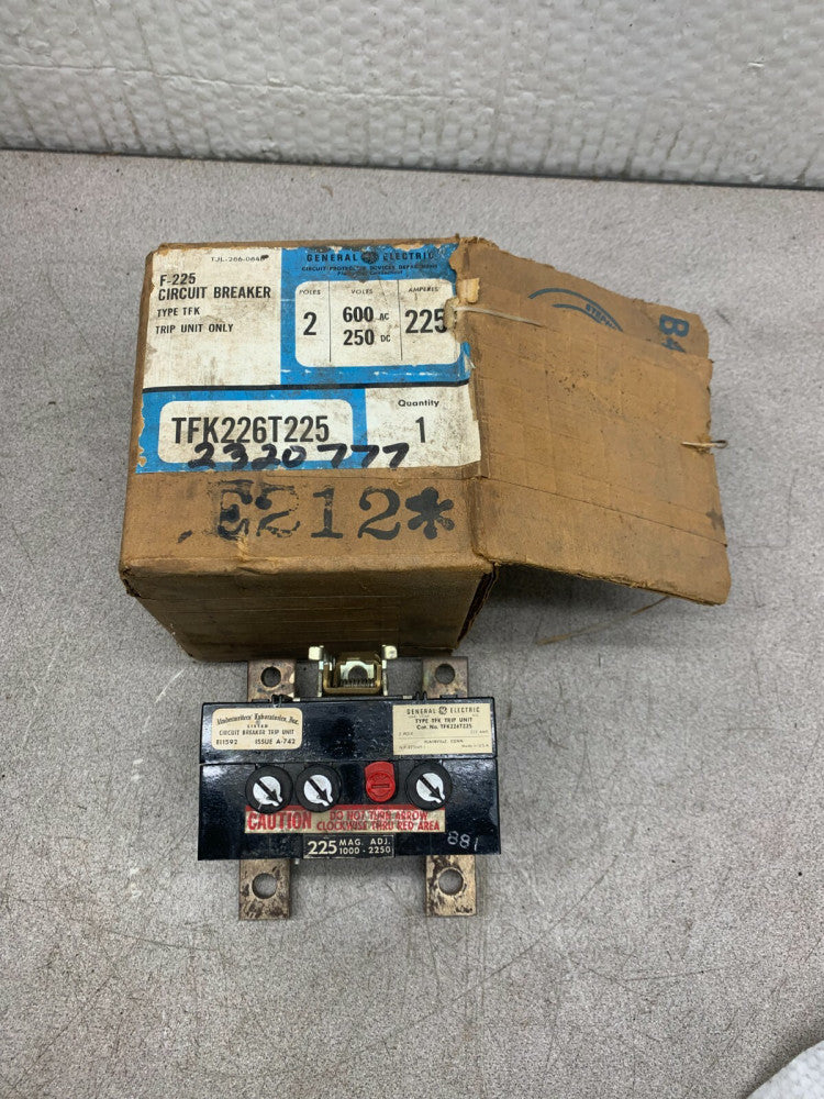 NEW IN BOX GENERAL ELECTRIC 2 POLE 225AMP CIRCUIT BREAKER TRIP UNIT TFK226T225
