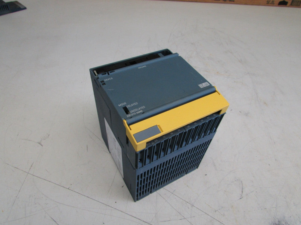 SIEMENS SIRIUS SAFETY RELAY 3SK1213-1AB40 XLNT USED TAKEOUT MAKE OFFER !!