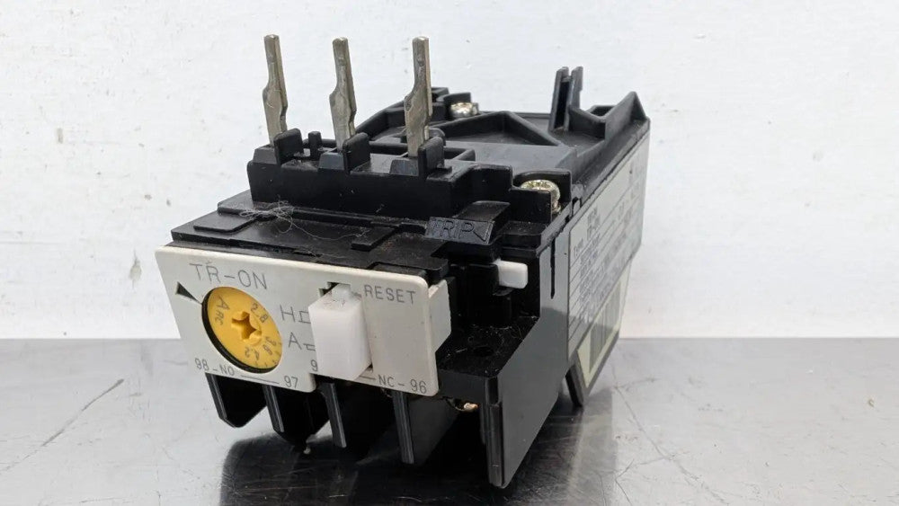 Fuji TK-ON 2.8-4.2A Thermal Overload Relay TK-0N 600VAC 2.8-4.2A