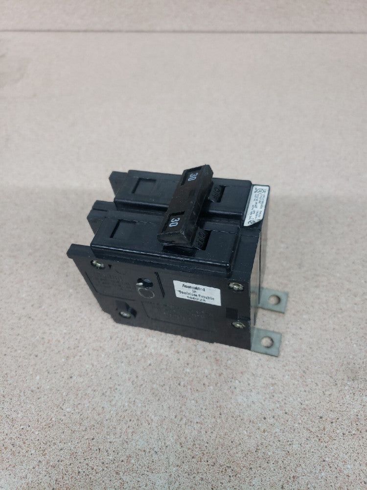 NEW CUTLER HAMMER BAB2030 CIRCUIT BREAKER 2 POLE 30 AMP 240V BOLT ON W# ~ NOS