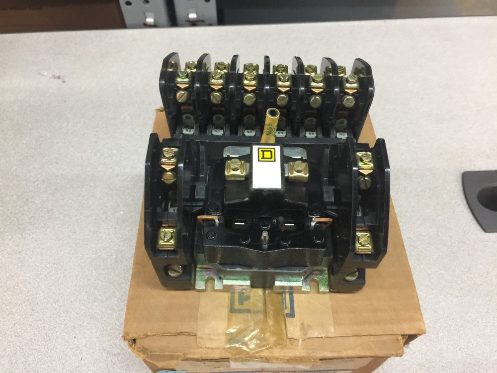 NEW IN BOX SQUARE D CONTROL RELAY CLASS 8501 HO-80