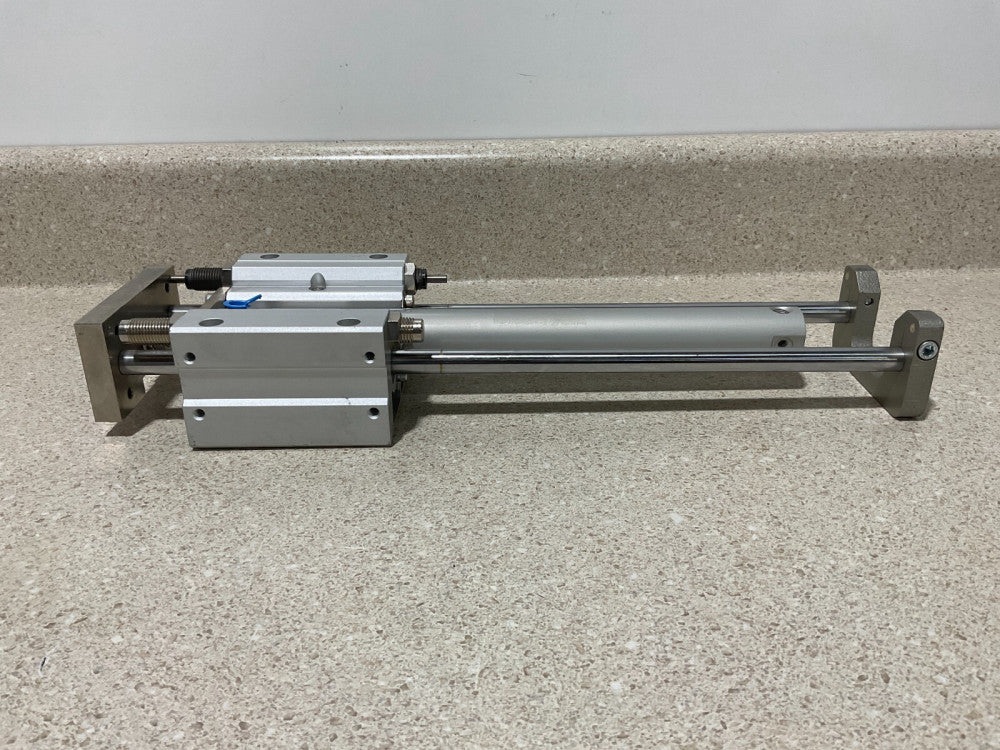 SMC MGGMB25-250 NEW