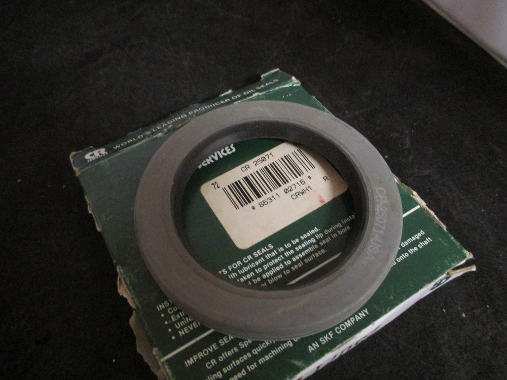 NEW 25071 Nitrile Oil Seal