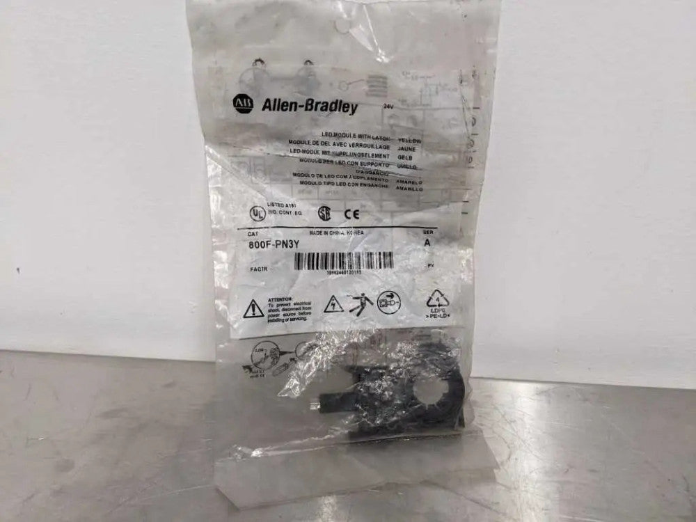 Allen-Bradley 800F-PN3Y Led Module with Latch Yellow