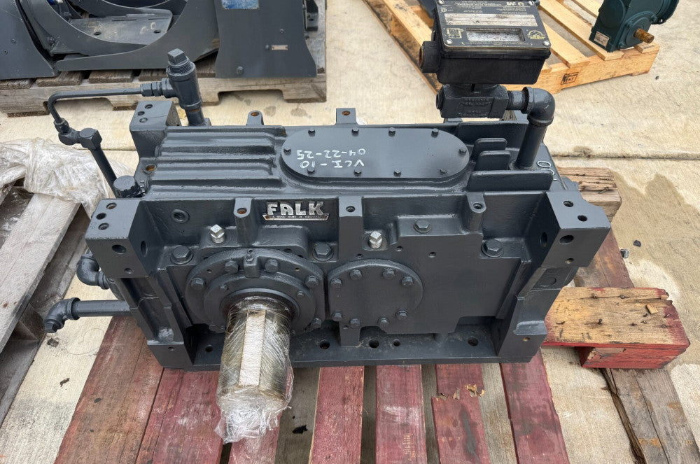 USED FALK V-CLASS ENCLOSED GEAR DRIVE SPEED REDUCER 1.837 RATIO M107VP1