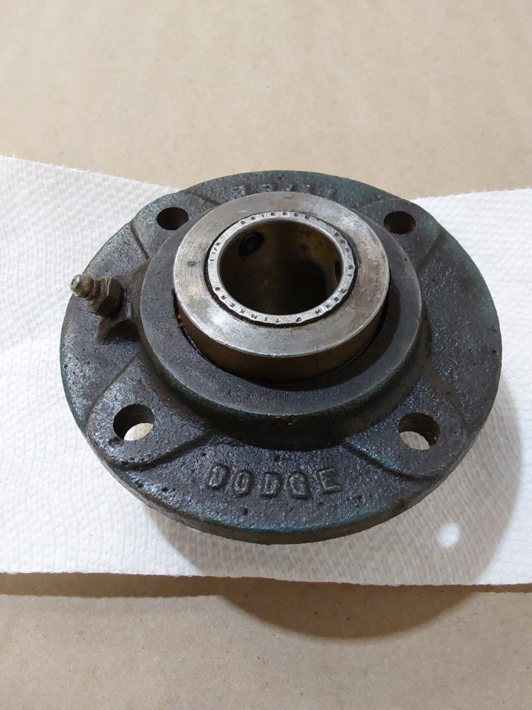 Dodge Type E Piloted Flange Bearing 1 1/4" 08125DE