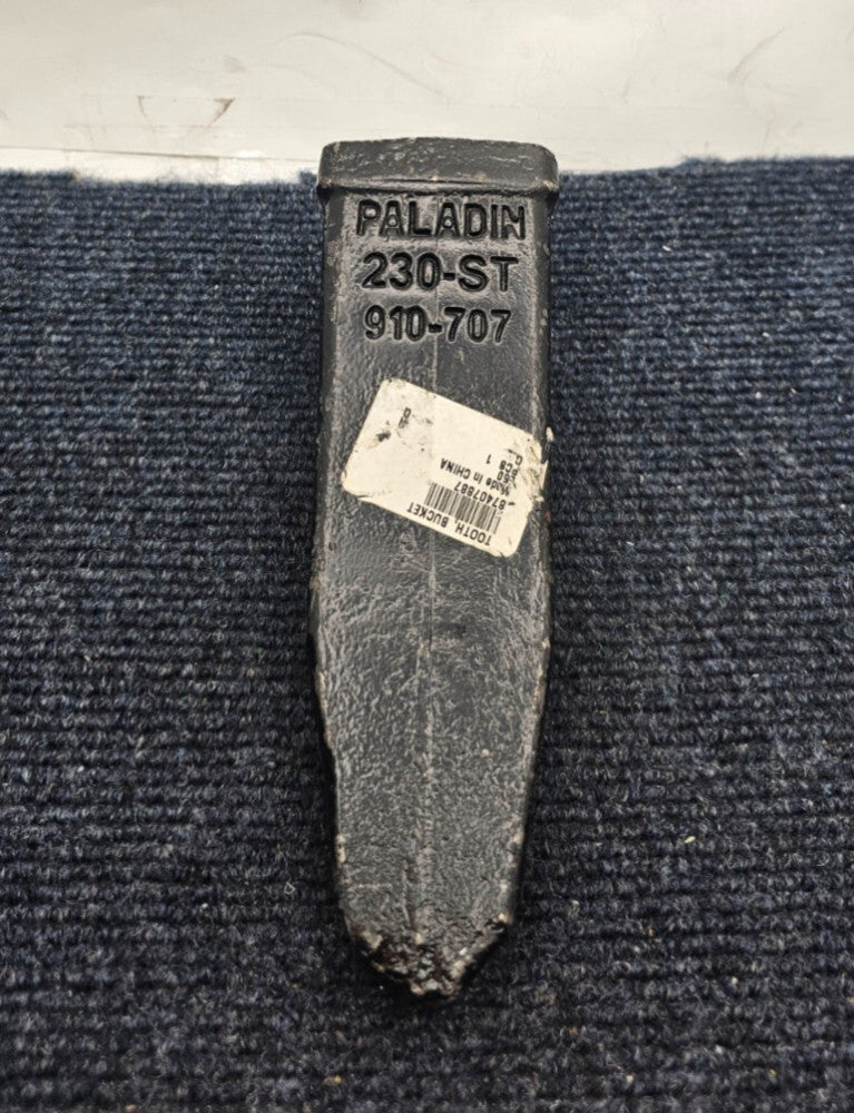 PALADIN 230-ST: 910-707 87407887 BUCKET TOOTH