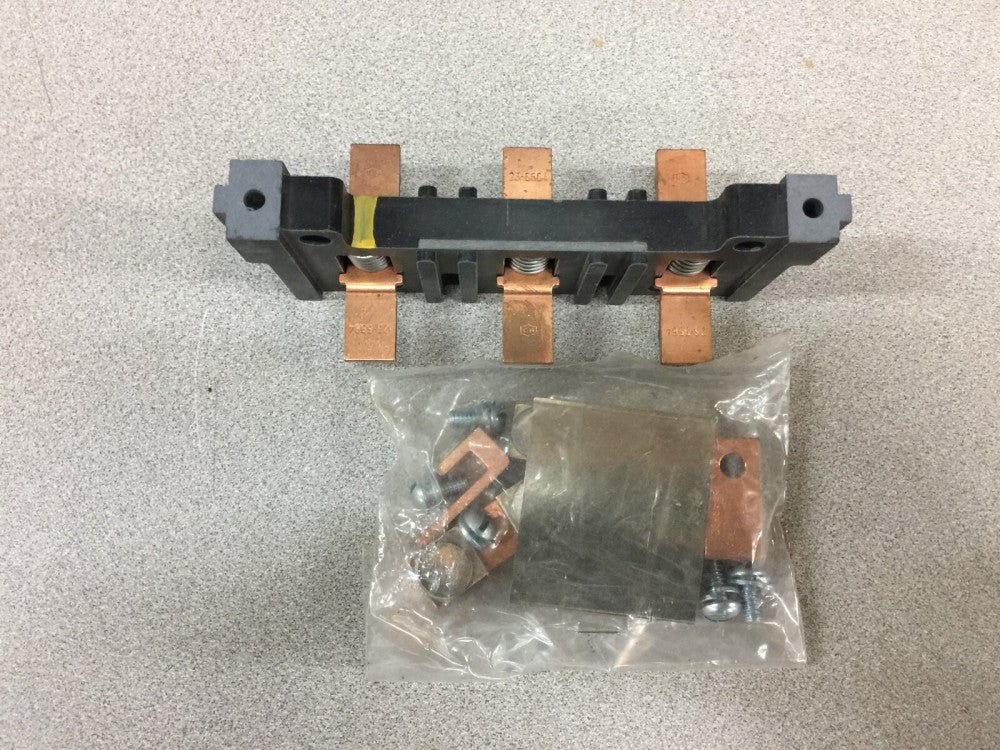 NEW NO BOX EATON CUTLER BUS BAR ASSEMBLY CONTACT KIT 23-5558 / 23-5564