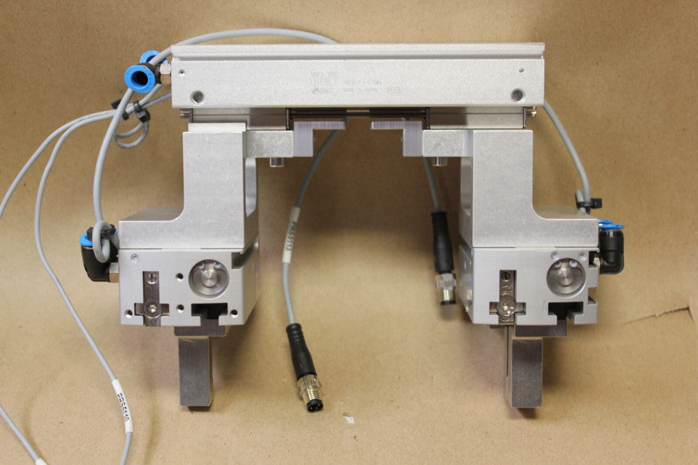 SMC/FEST PNEUMATIC GRIPPERS P/N: MHF2-16D2 & (2) HPGL-14-20-A-B