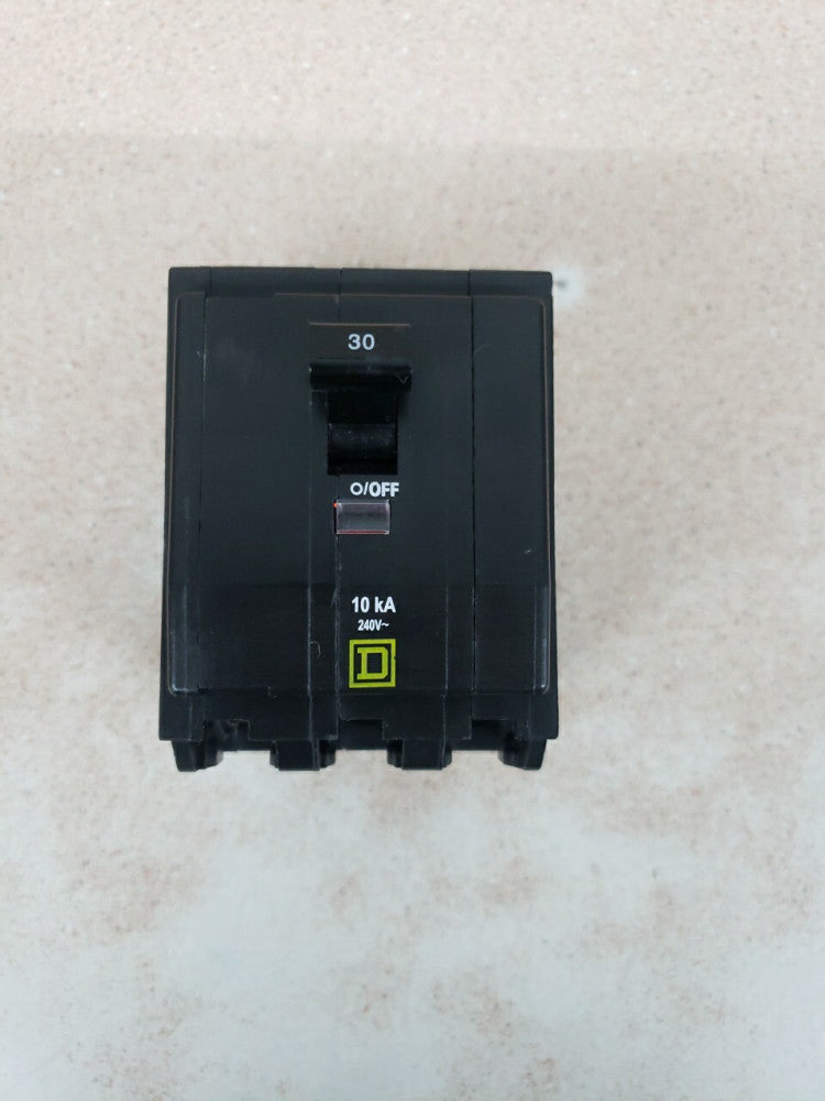 New Old Stock! Square D QOB330 3P 30 Amp 240V 10kA Bolt On Circuit Breaker W#