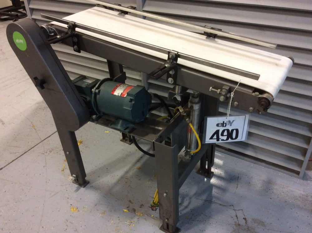 Adjustable Height Inclined Belt Conveyor 12"W x 39"L Air Height Adjust 1/3hp gea