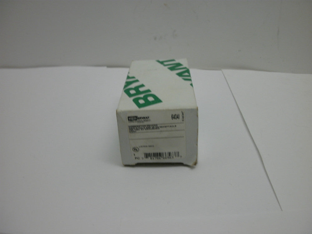 BRYANT 6404I COMBO DEVICE SINGLE POLE & 2P 3W RECEPTACLE 15A 120V AC IVORY NIB
