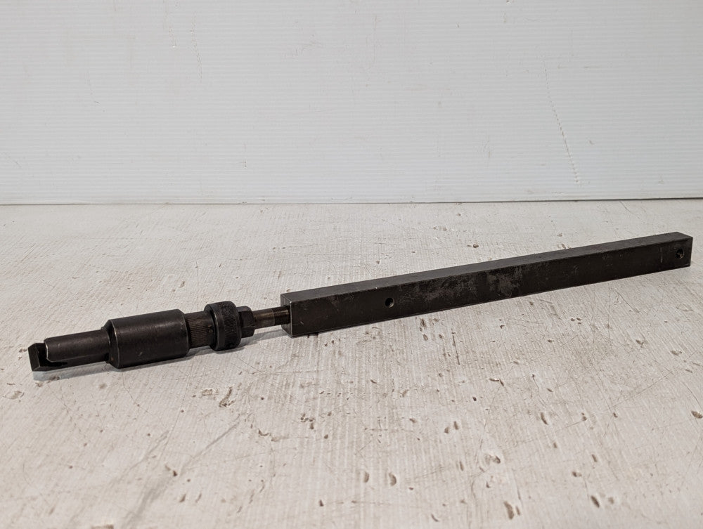 Milling machine draw bar, mandrel, unknown tool part